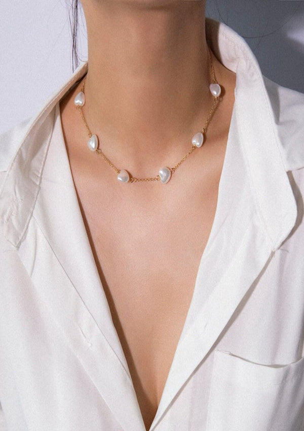 PEARLY NECKLACE